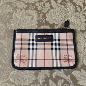 Burberry authentic Nova Check Zip Pouch with Black Trim